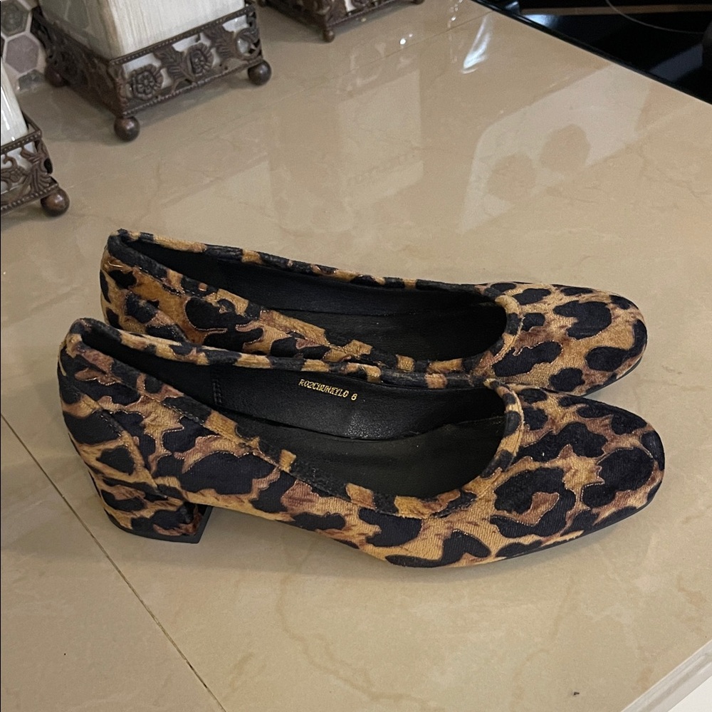 IDIFU Leopard Print Women's suede Shoes size 8
